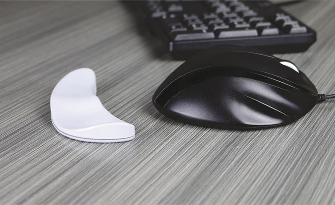 Suport ergonomic pentru mana dreapta, Durabil, Confortabil si usor, Silicon moale, Ergonomic mouse pad, Gri